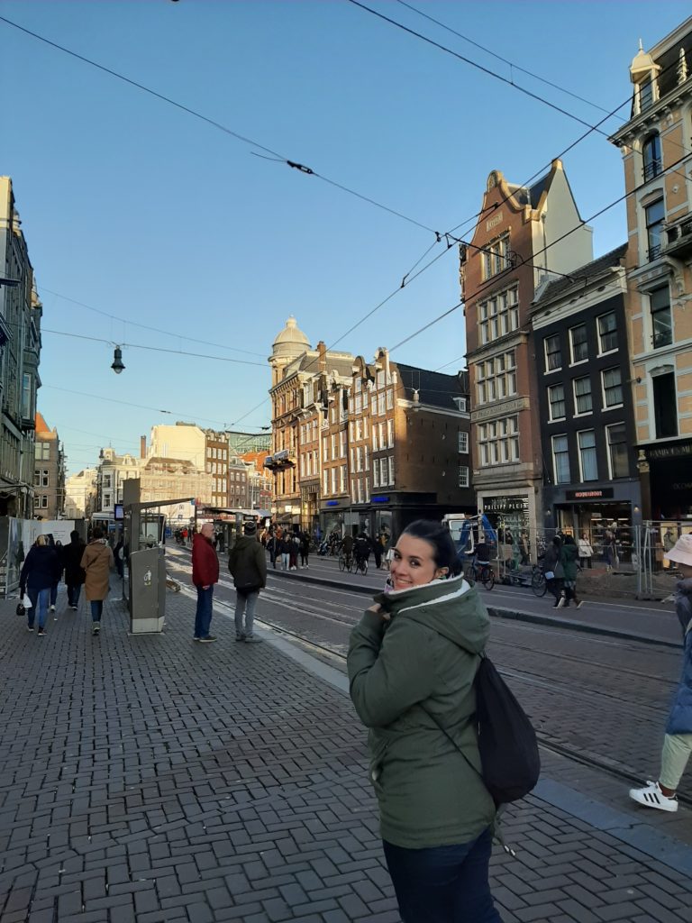 Amsterdam entre Bicicletas, Canais e Coffee shops: Dicas e roteiros tops!