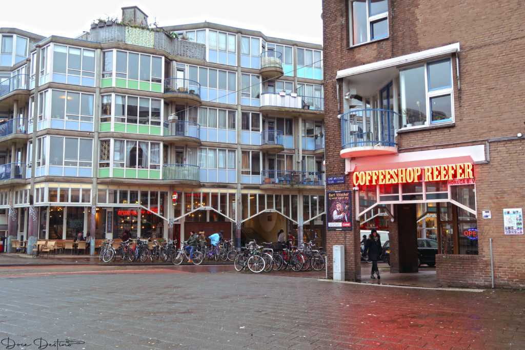 Amsterdam entre Bicicletas, Canais e Coffee shops: Dicas e roteiros tops!