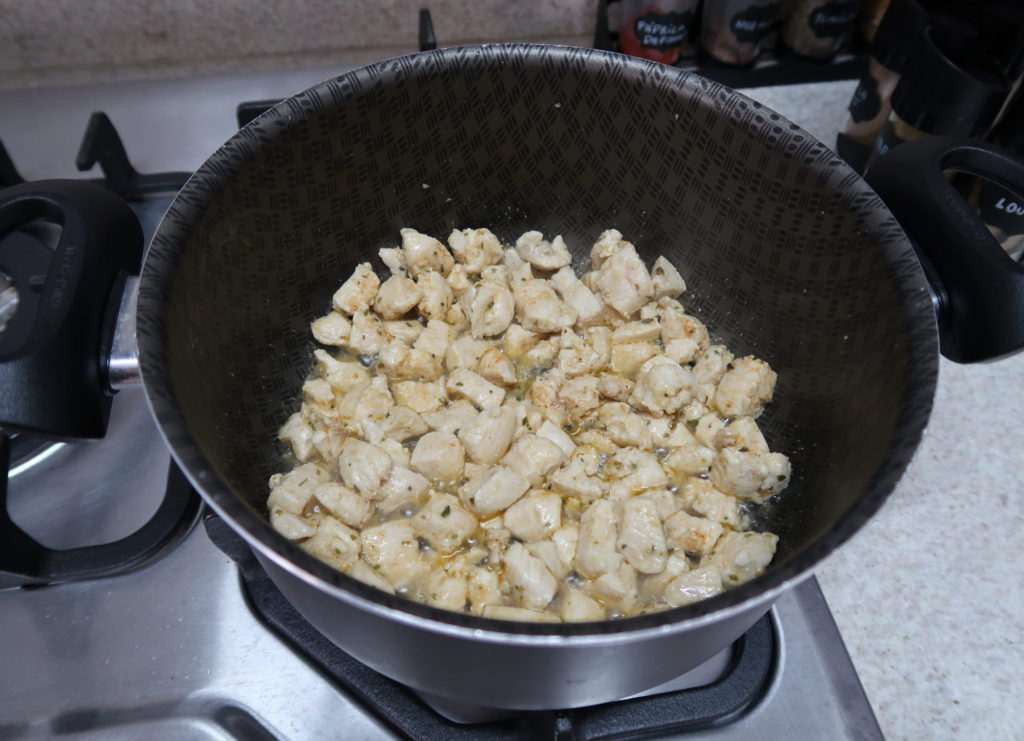 Frango cremoso ao Curry, a simplicidade de um prato exótico na sua cozinha.
