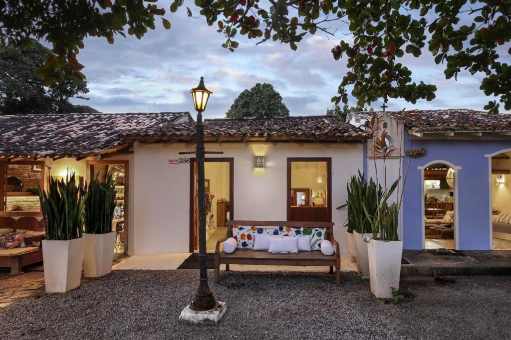 Onde se hospedar em Trancoso na Bahia. Confira as melhores pousadas de charme.