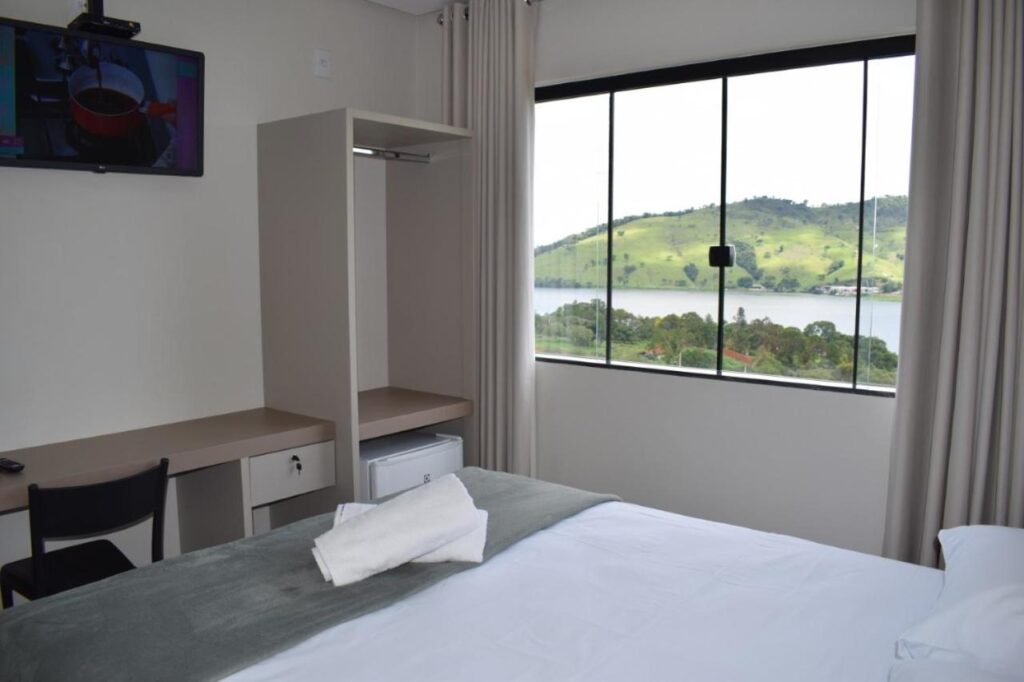 Capitólio-MG: melhor época, preços, o que fazer e onde hospedar para conhecer o Mar de Minas.