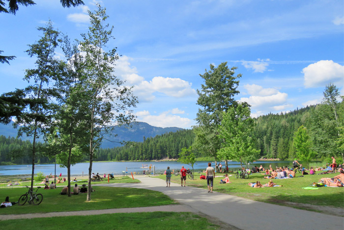 O que fazer em Whistler em 1 dia. Descubra o Encanto das Montanhas Canadenses.