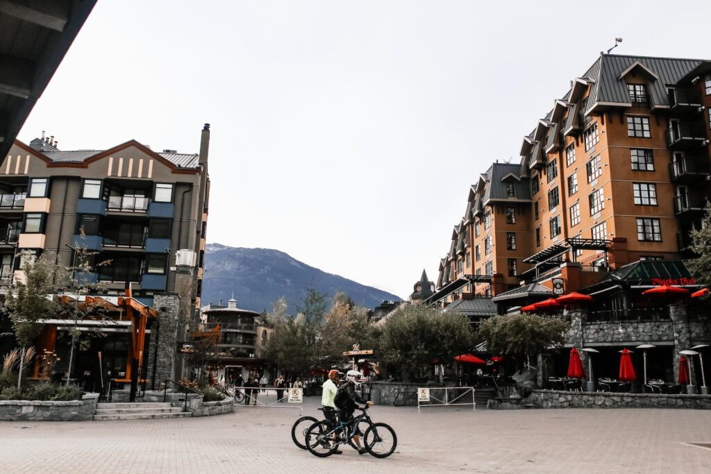 O que fazer em Whistler em 1 dia. Descubra o Encanto das Montanhas Canadenses.