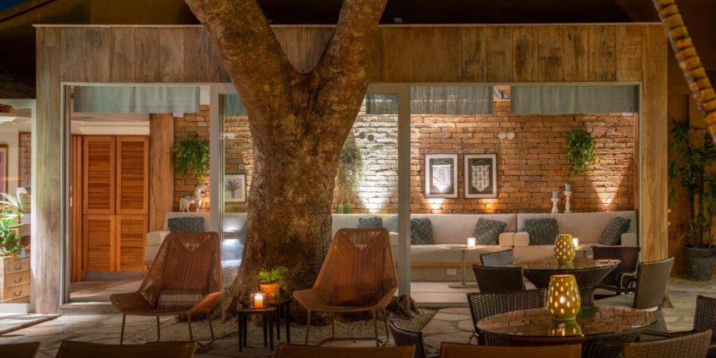 12 Hotéis e Pousadas em Búzios: de opções baratas e boas a luxuosas à beira-mar.