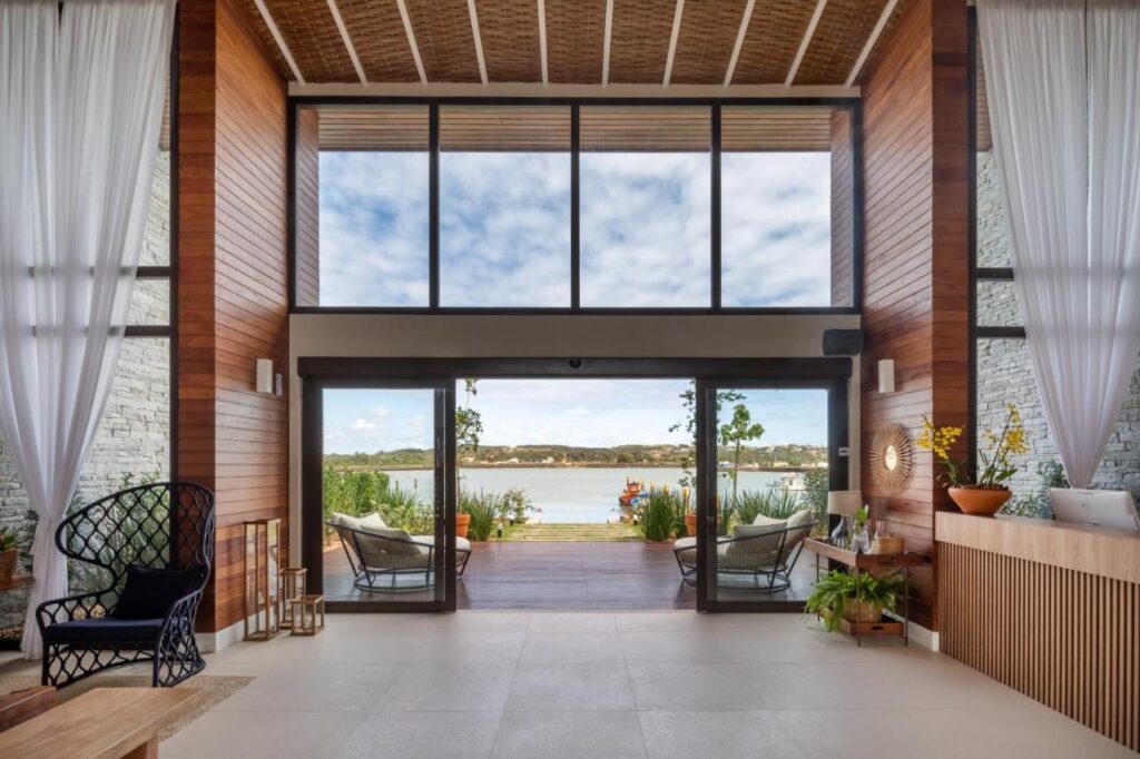 12 Hotéis e Pousadas em Búzios: de opções baratas e boas a luxuosas à beira-mar.