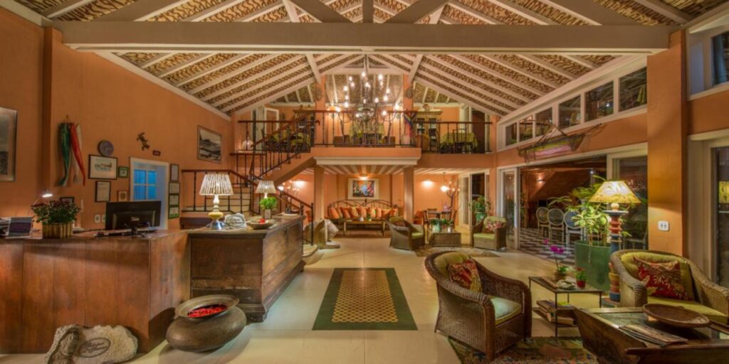 12 Hotéis e Pousadas em Búzios: de opções baratas e boas a luxuosas à beira-mar.