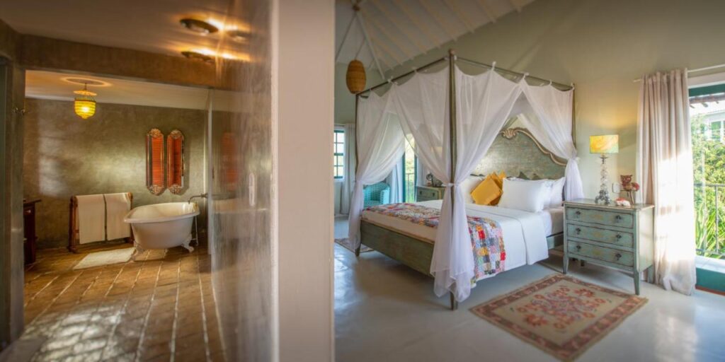 12 Hotéis e Pousadas em Búzios: de opções baratas e boas a luxuosas à beira-mar.