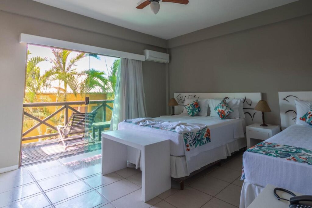 12 Hotéis e Pousadas em Búzios: de opções baratas e boas a luxuosas à beira-mar.