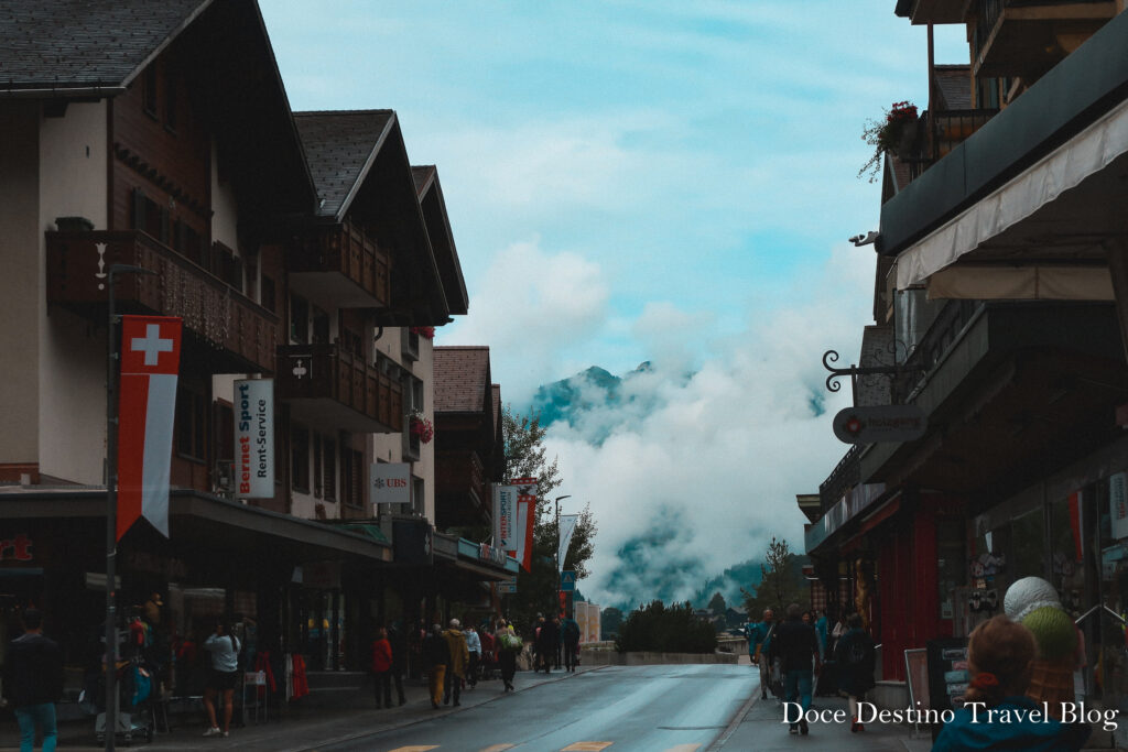 Conheça Grindelwald na Suíça, uma das minhas vilas prediletas.